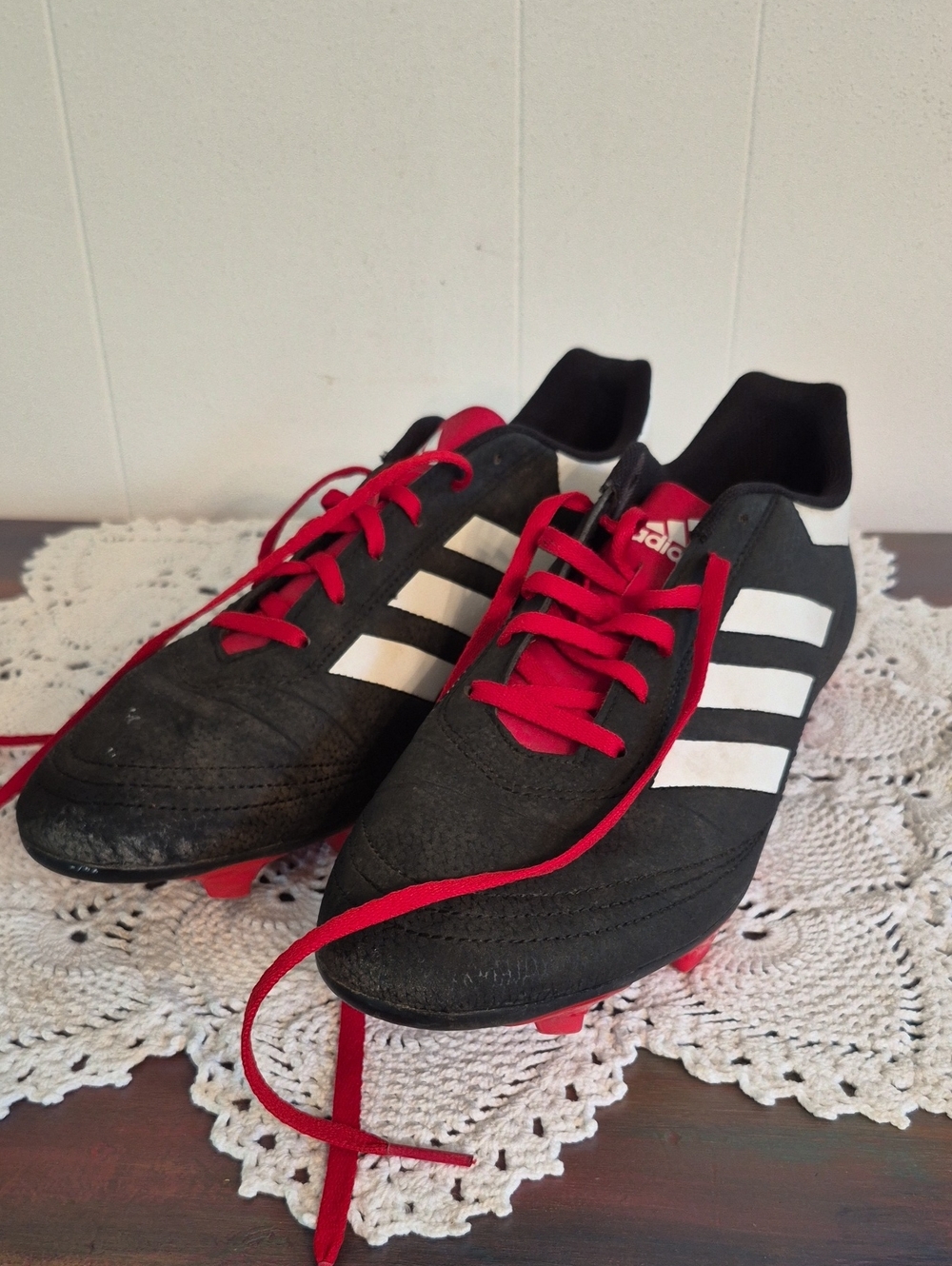 Black White Adidas Goletto VI FG Soccer Cleats w/ Red Laces & Accents Sz 11